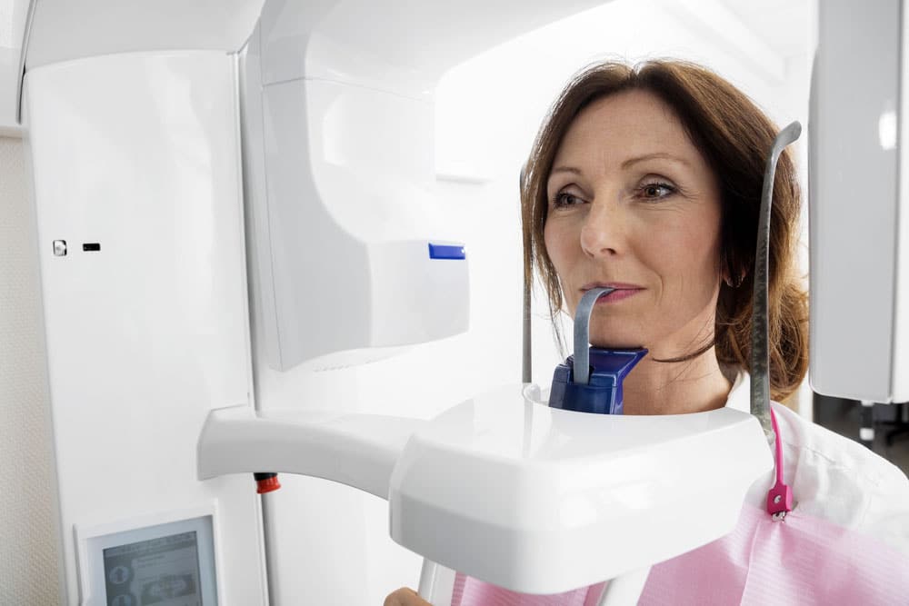 Read more about the article How 3D CBCT Imaging Improves Dental Implant Planning